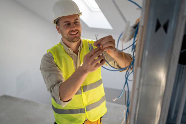 Best Electrician for Home Renovation  in Floresville, TX